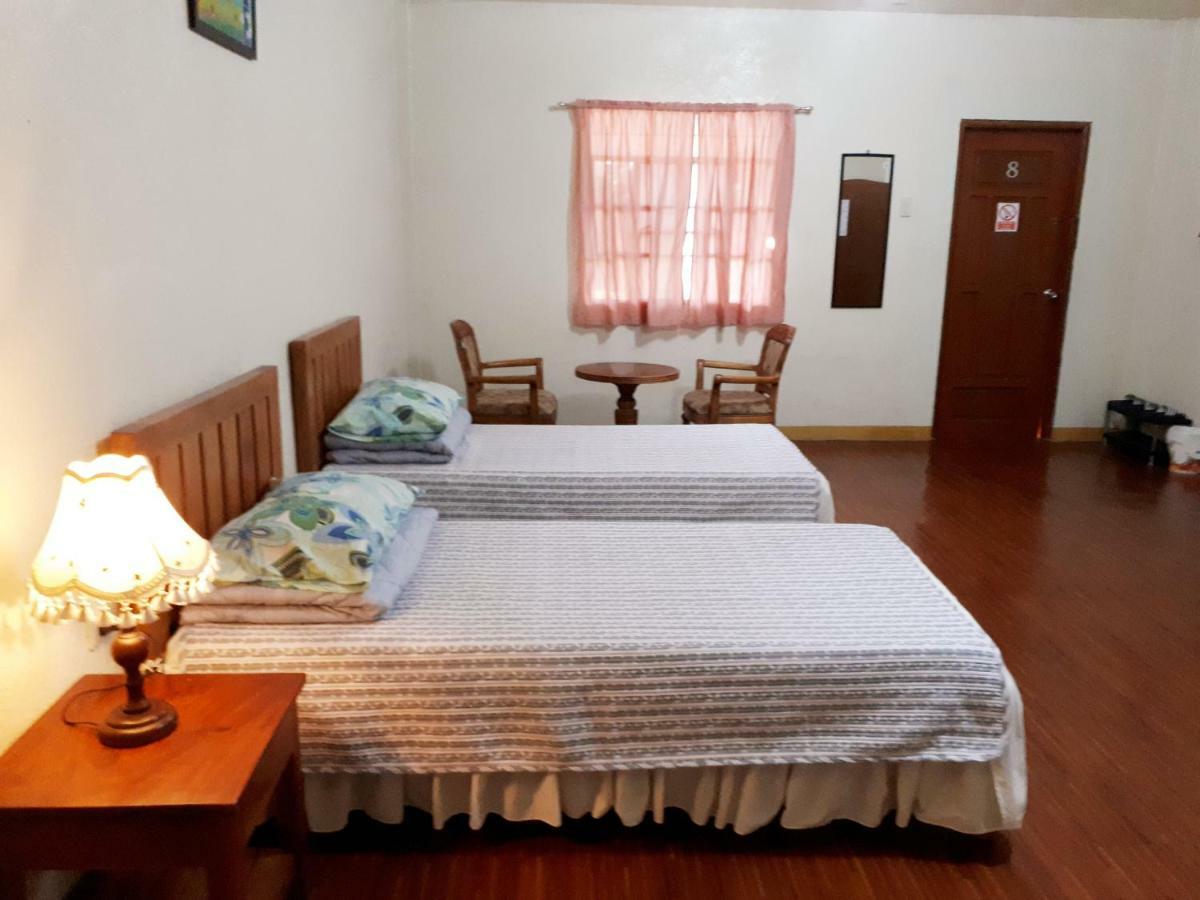 Minine Guesthouse Silang Εξωτερικό φωτογραφία